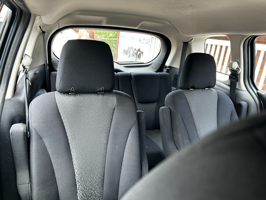 2012 Mazda MAZDA5 Sport - Photo 6