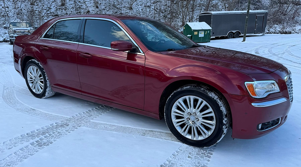 2014 Chrysler 300 Base's photo