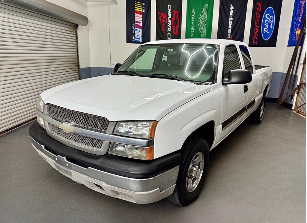 Additional photo of vehicle.