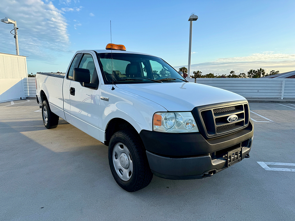 Additional photo of vehicle.