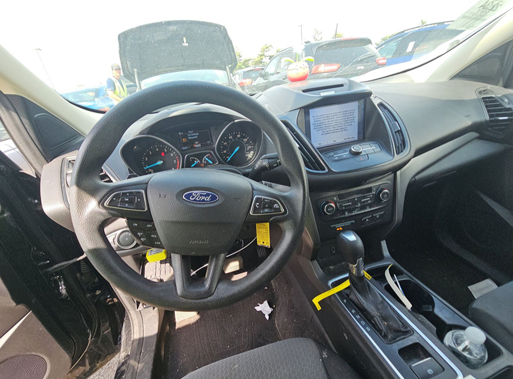 Additional photo of vehicle.