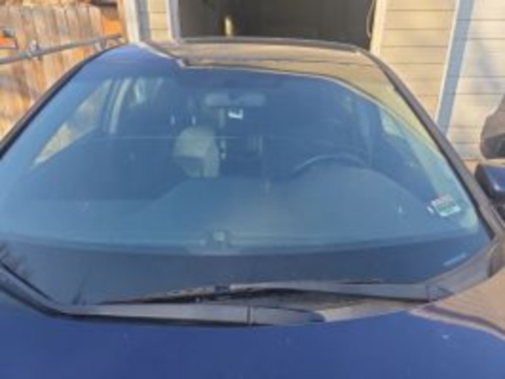 Additional photo of vehicle.