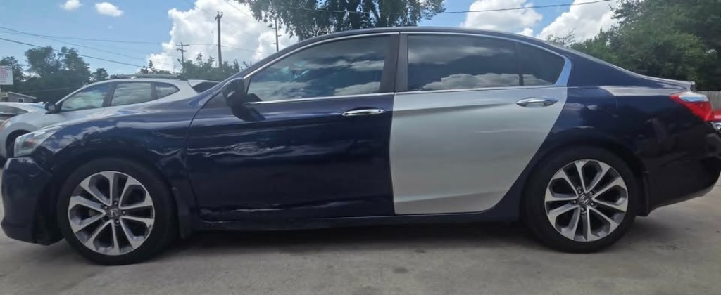 Additional photo of vehicle.
