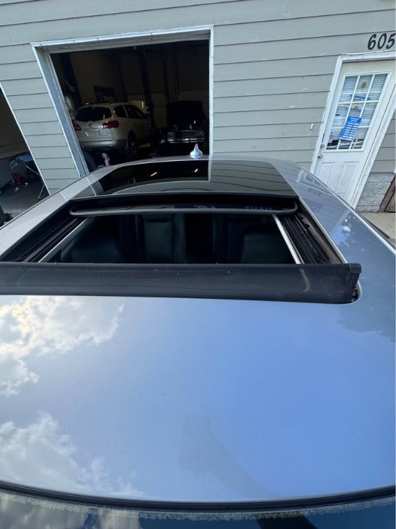 2016 Chrysler 300 C - Photo 8