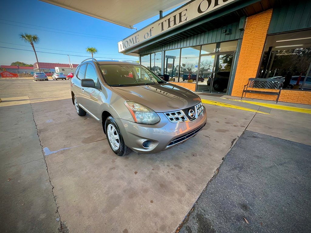 2015 Nissan Rogue Select S's photo