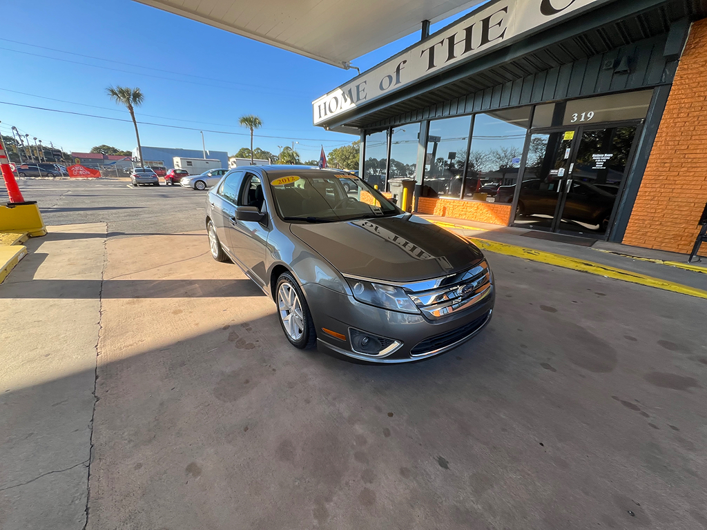 2012 Ford Fusion SEL's photo