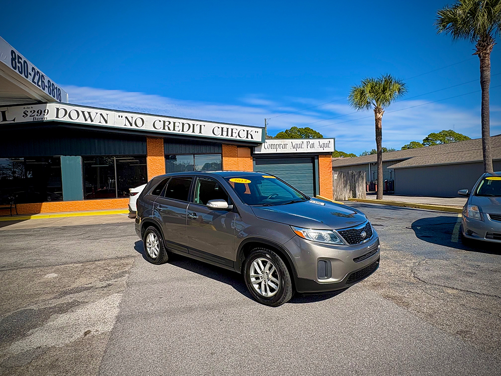 2014 Kia Sorento LX's photo