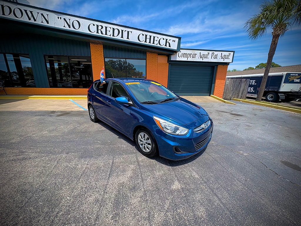2017 Hyundai Accent SE 5-Door 6-Speed Automatic's photo