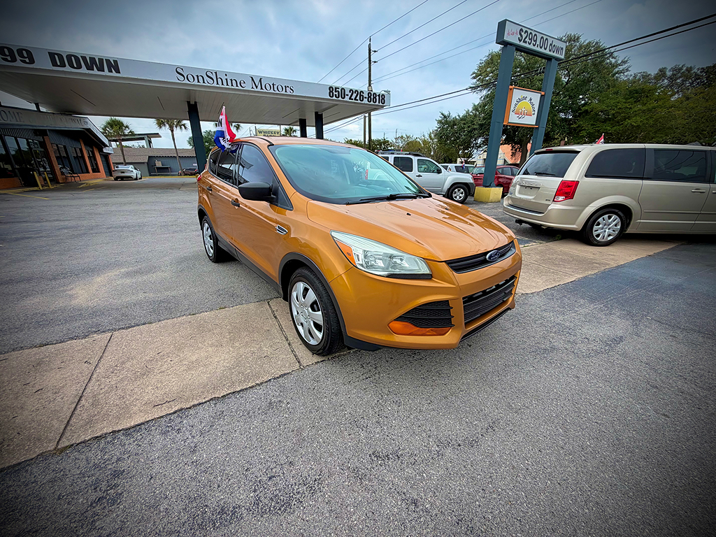2016 Ford Escape S's photo