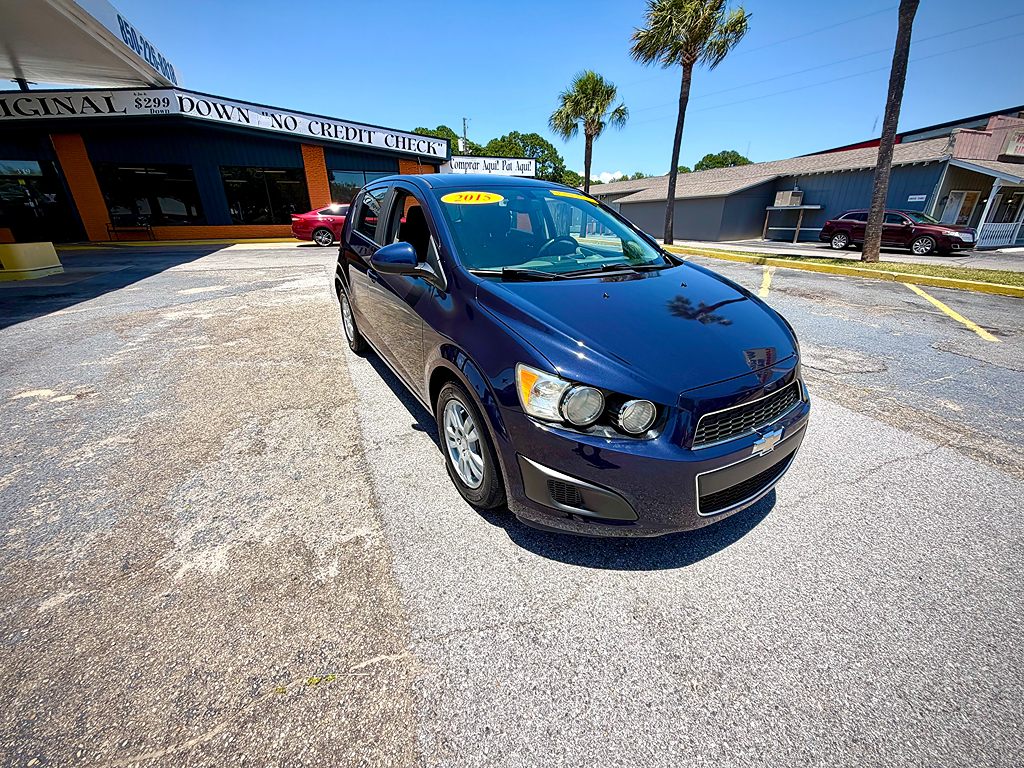 2015 Chevrolet Sonic 5dr LT Automatic's photo