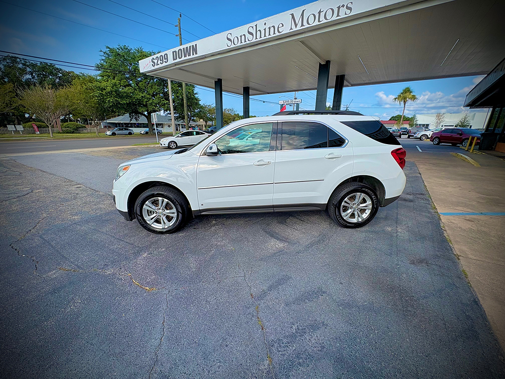 Additional photo of vehicle.