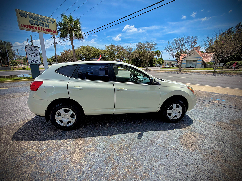 Additional photo of vehicle.