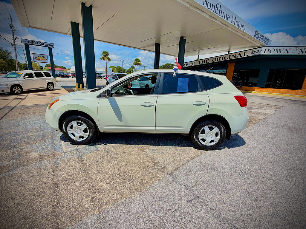 Additional photo of vehicle.