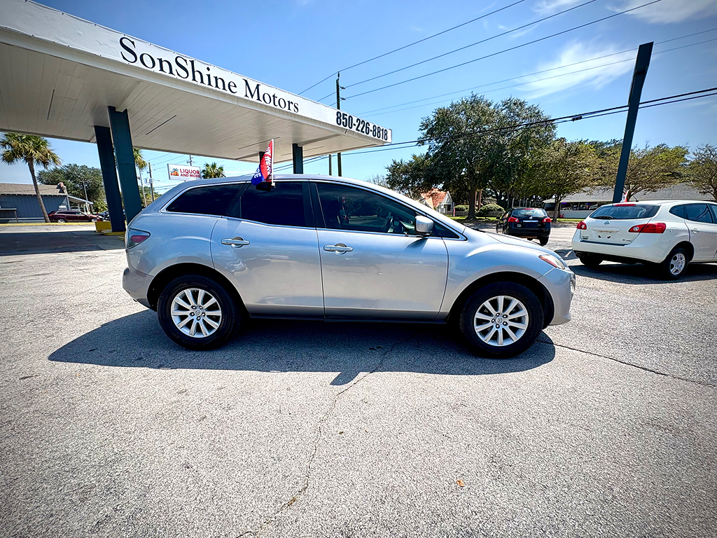 Additional photo of vehicle.