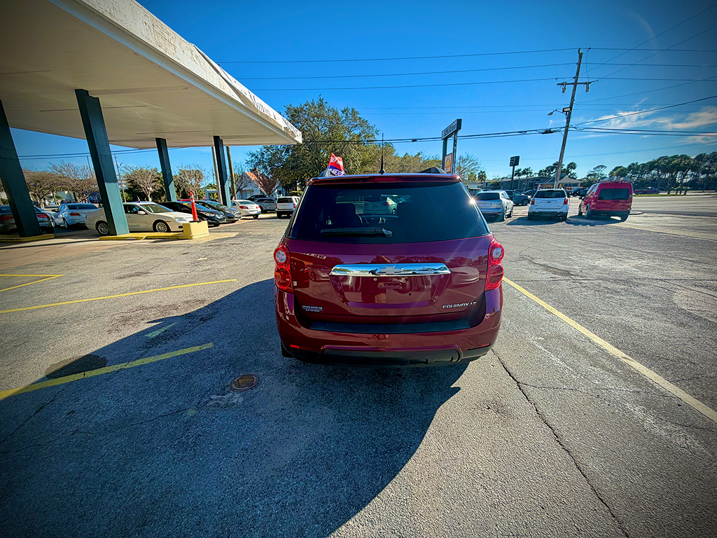 Additional photo of vehicle.