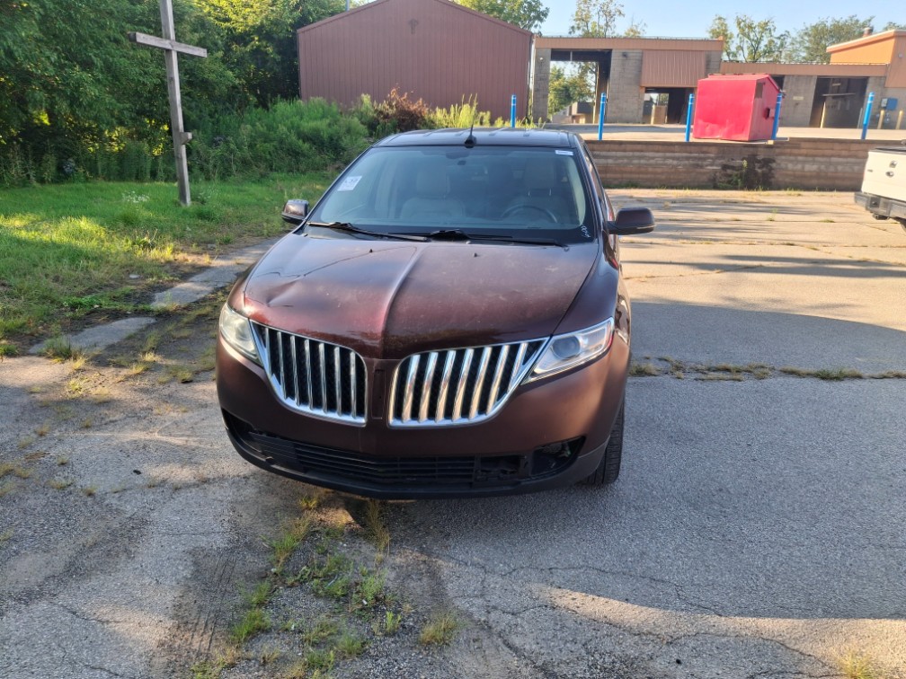 Additional photo of vehicle.