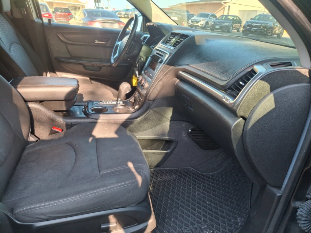 Additional photo of vehicle.