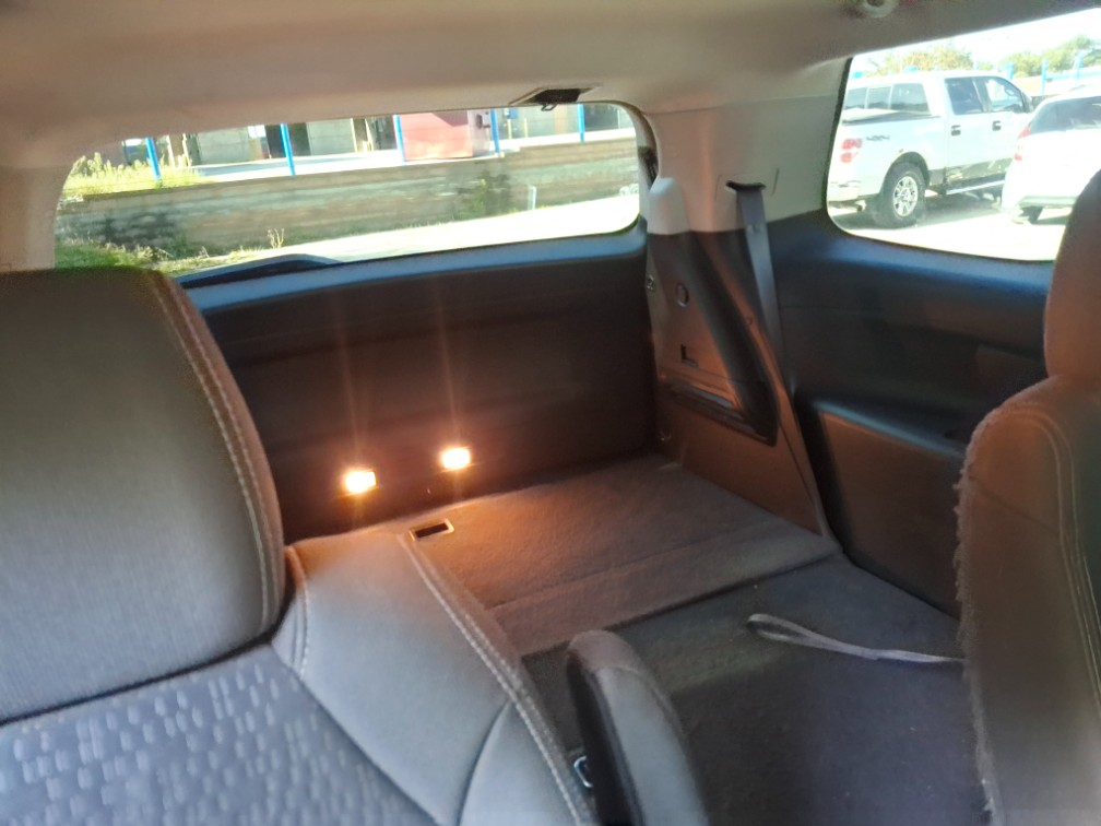 Additional photo of vehicle.