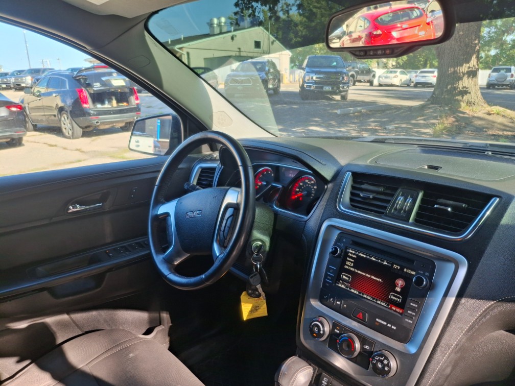 Additional photo of vehicle.