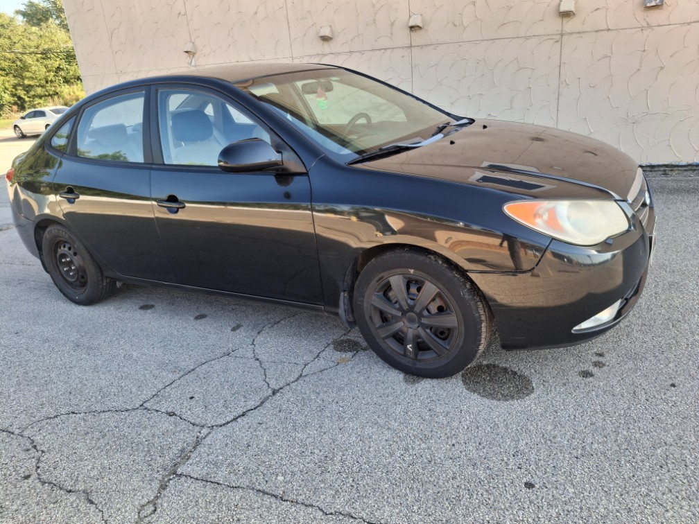 Additional photo of vehicle.