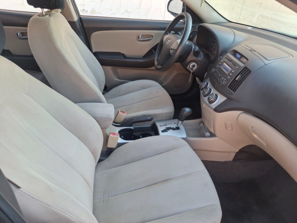 Additional photo of vehicle.