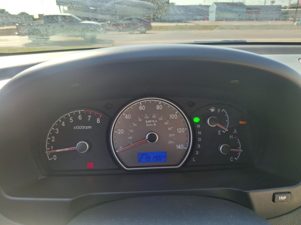 Additional photo of vehicle.