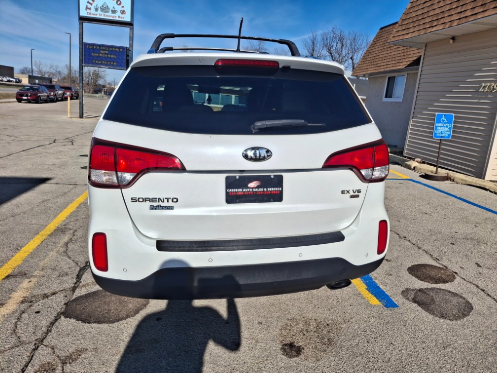 Additional photo of vehicle.