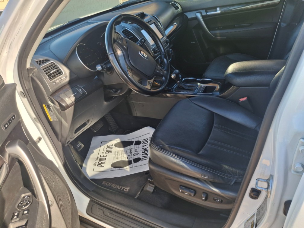 Additional photo of vehicle.