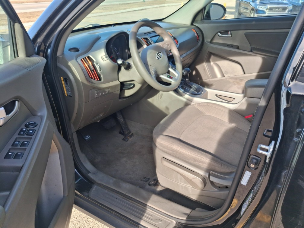 Additional photo of vehicle.