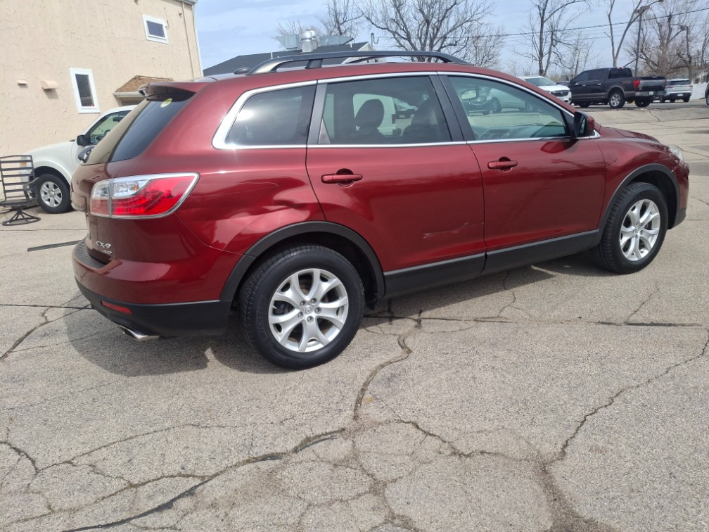 Additional photo of vehicle.