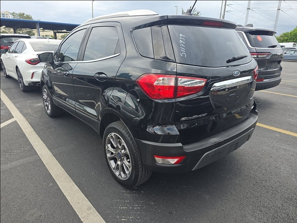 Additional photo of vehicle.