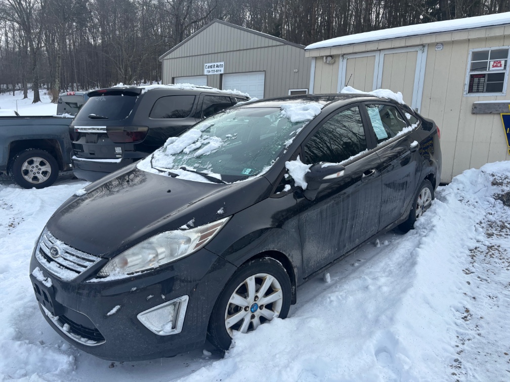 2012 Ford Fiesta SEL's photo