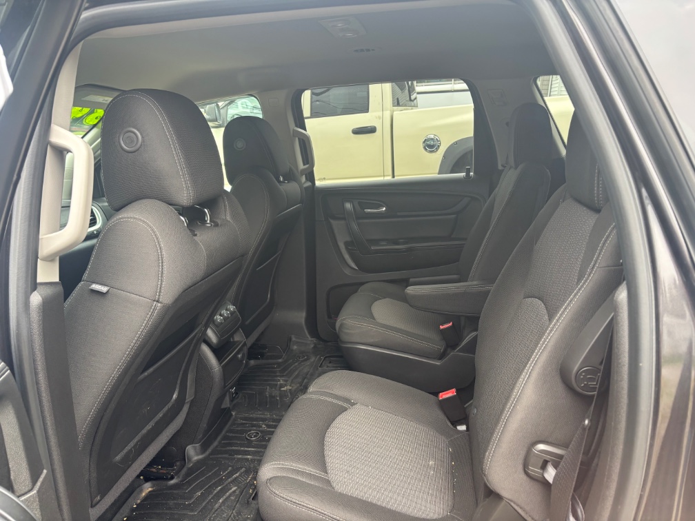 2016 Chevrolet Traverse 1LT - Photo 6
