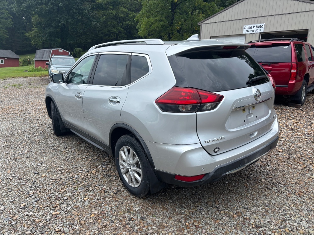 2019 Nissan Rogue SV - Photo 3