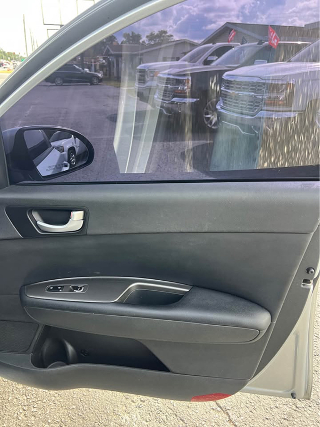 2019 Kia Optima LX - Photo 16