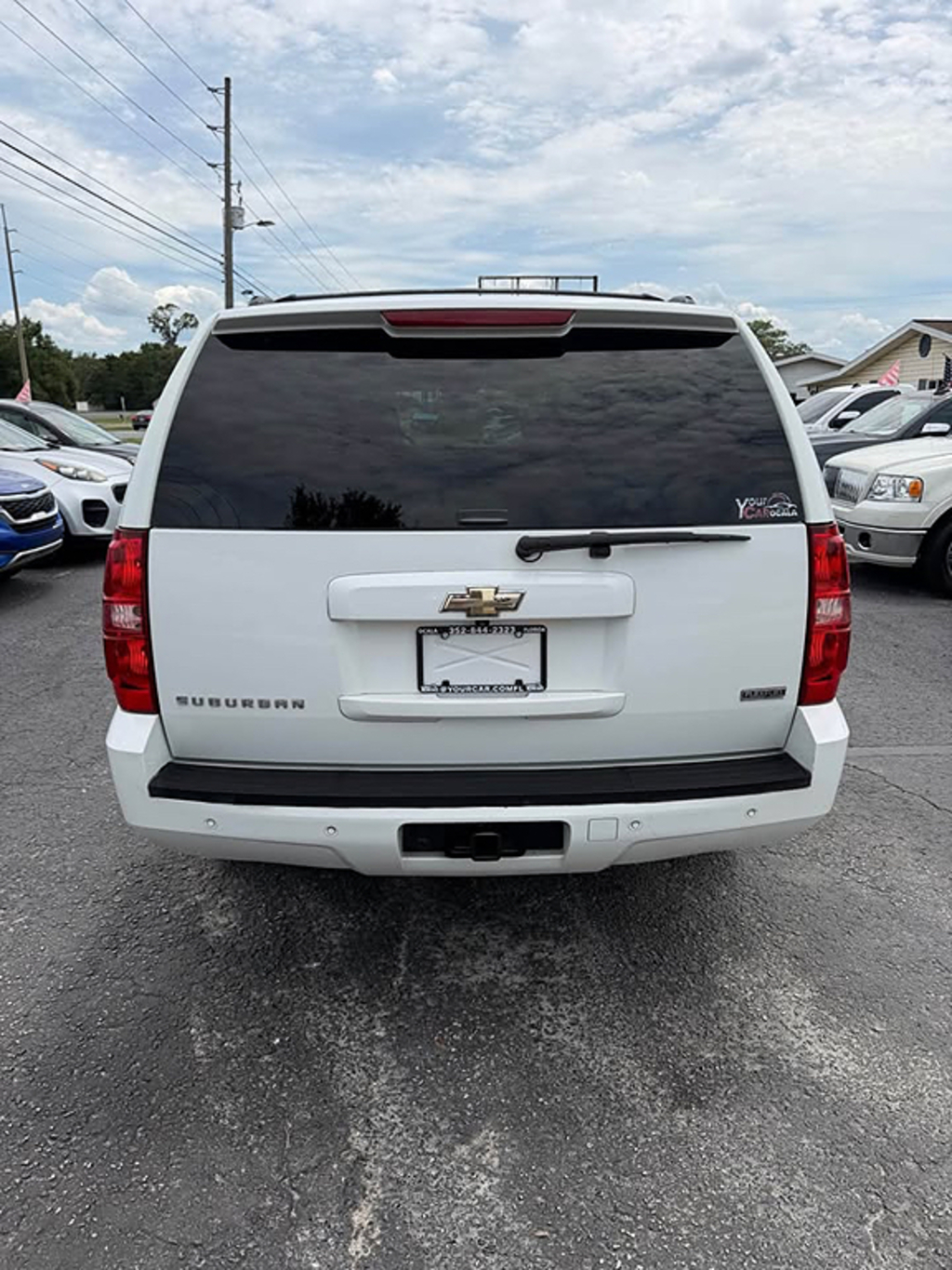 Additional photo of vehicle.