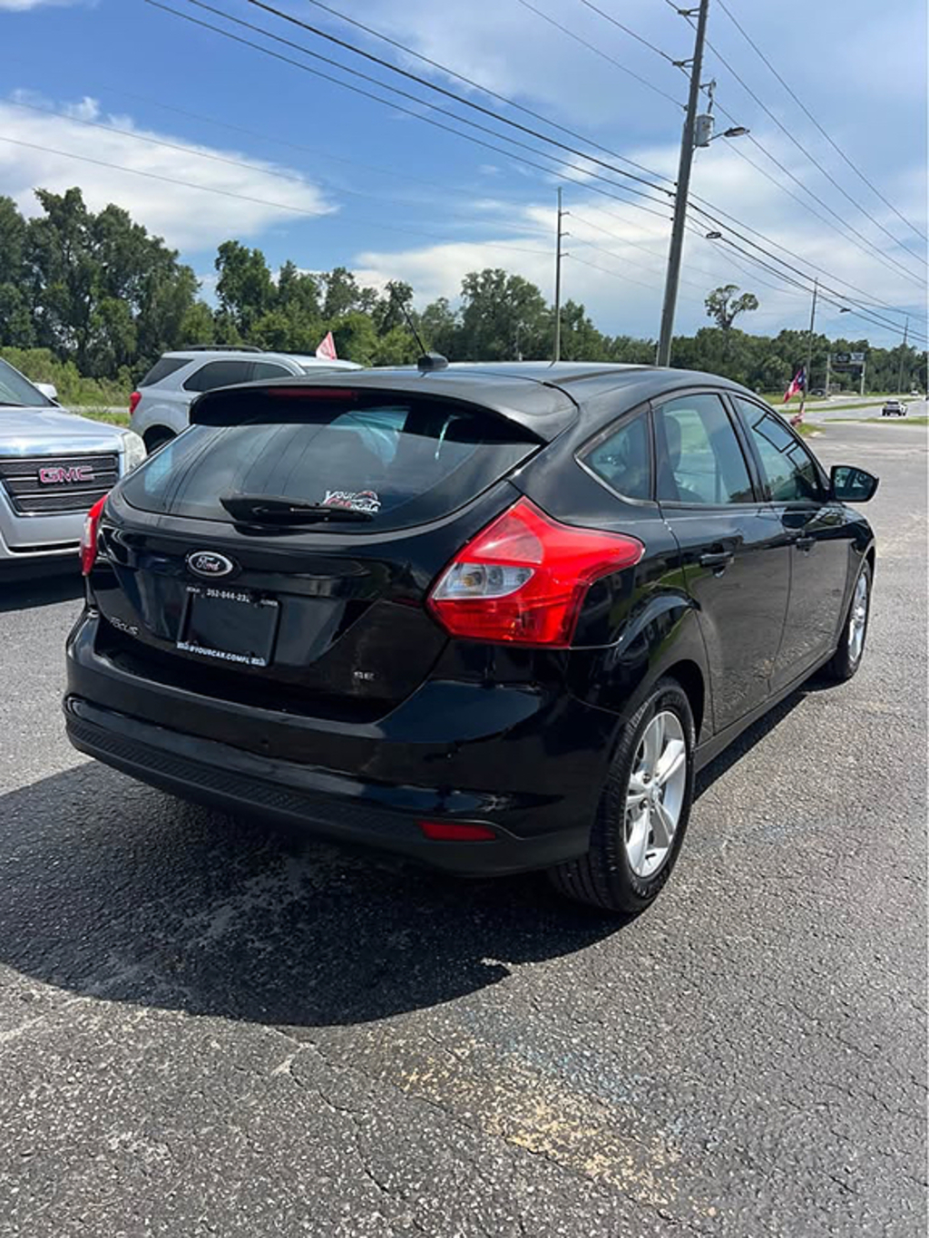 Additional photo of vehicle.