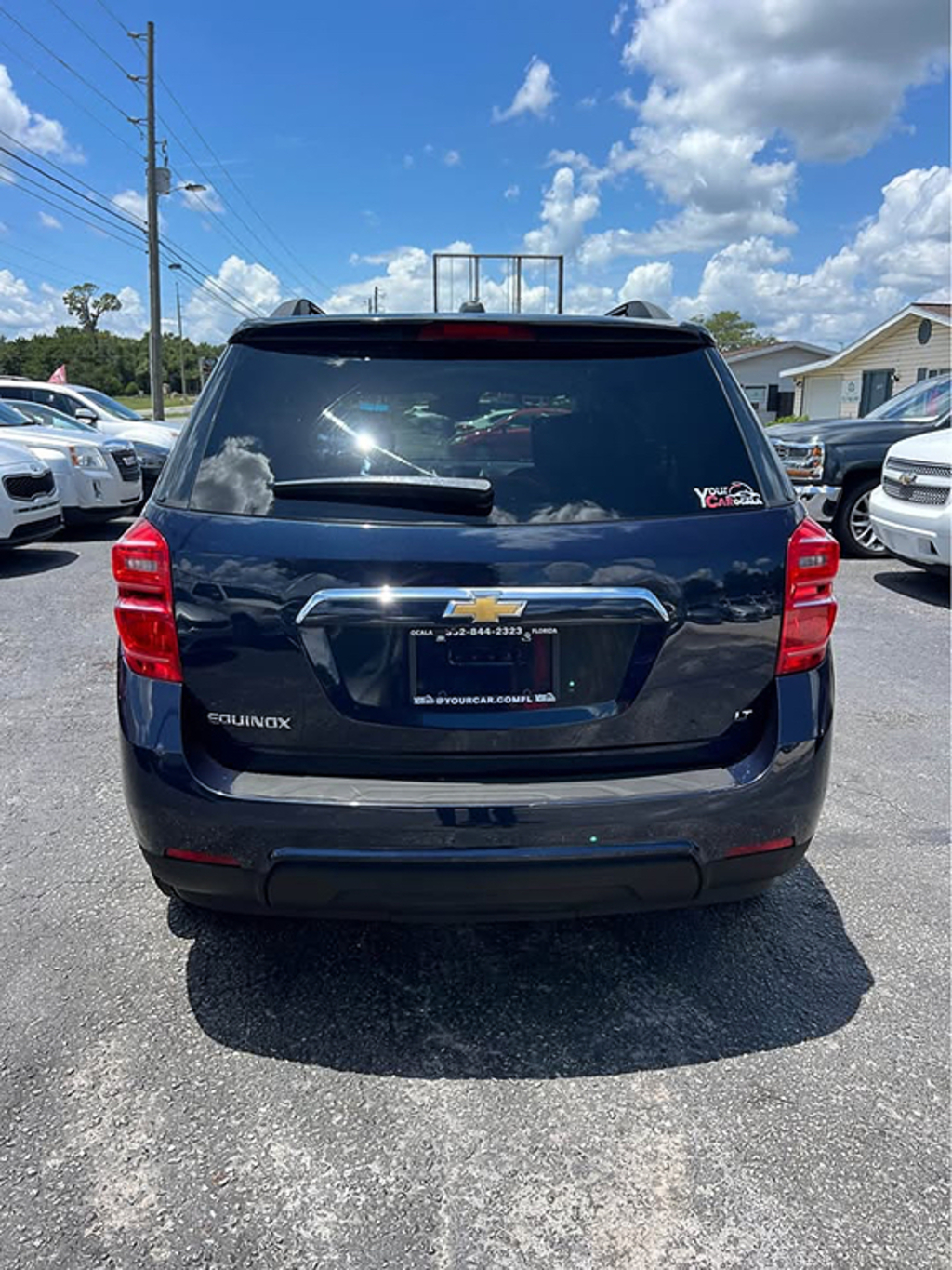 Additional photo of vehicle.