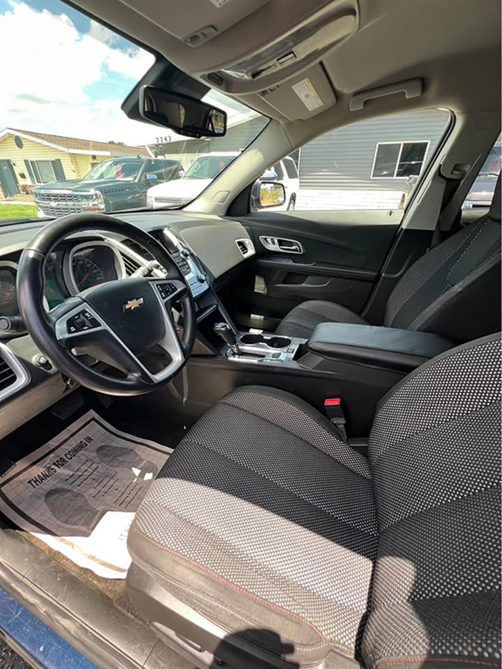 Additional photo of vehicle.