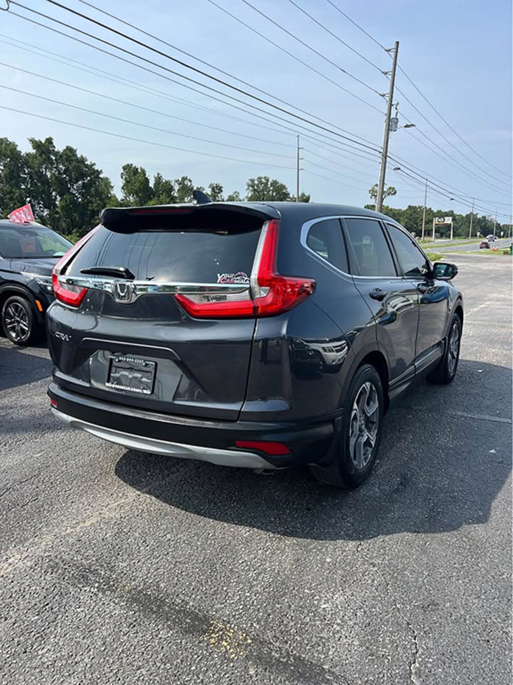 Additional photo of vehicle.