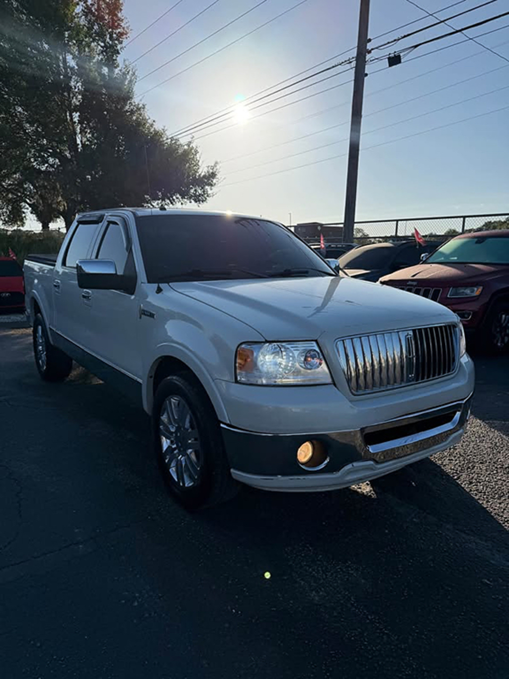 Additional photo of vehicle.