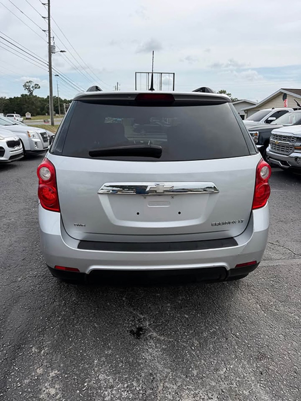 Additional photo of vehicle.