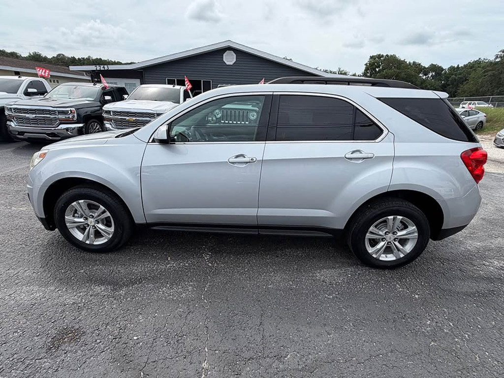 Additional photo of vehicle.