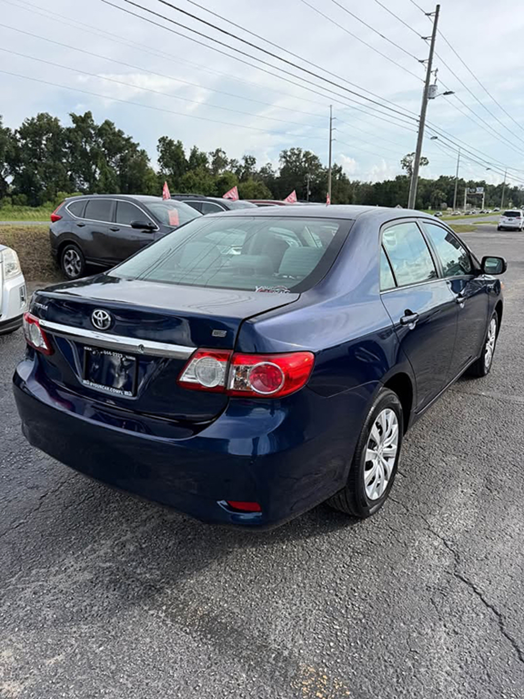 Additional photo of vehicle.