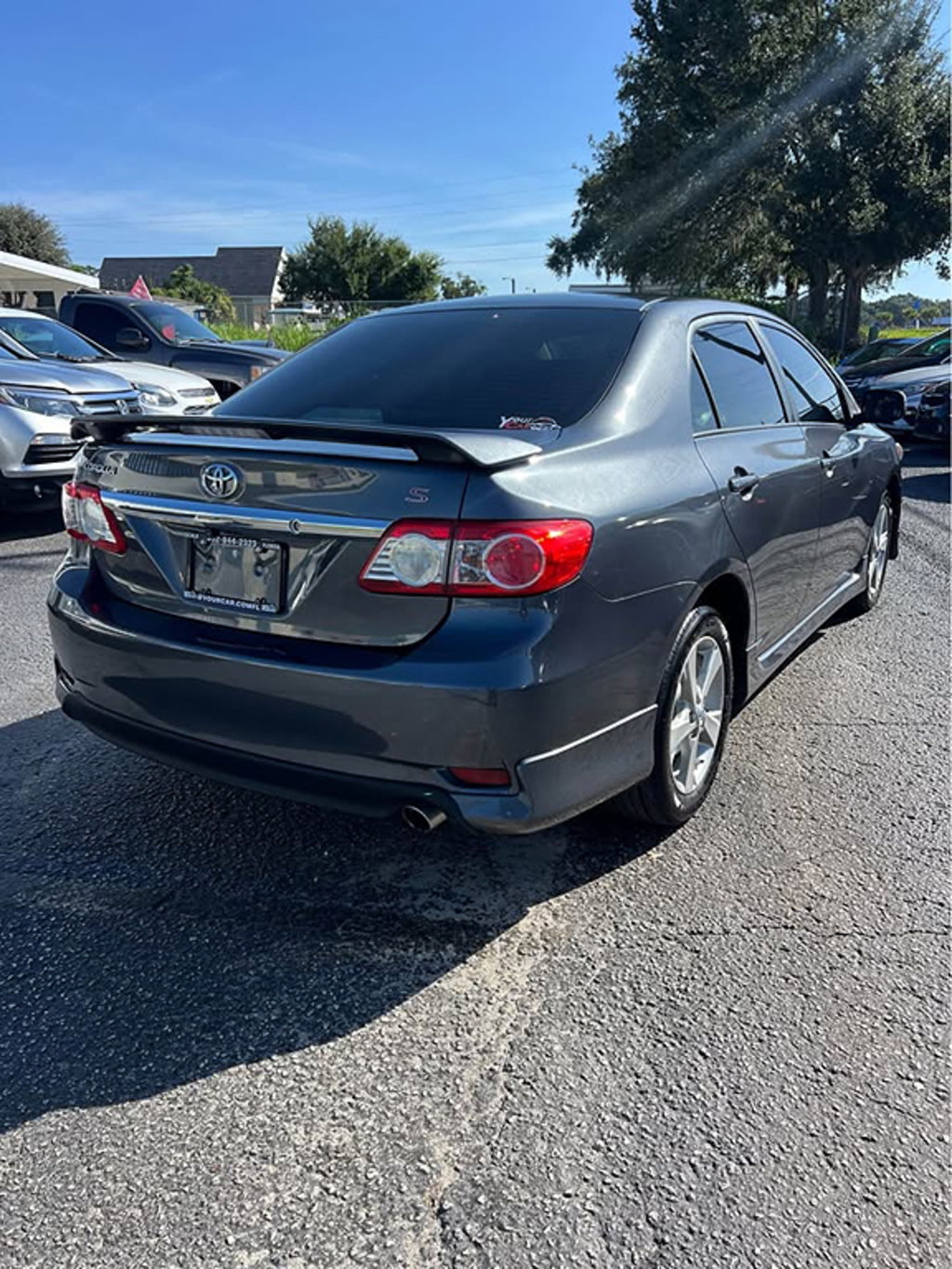 Additional photo of vehicle.