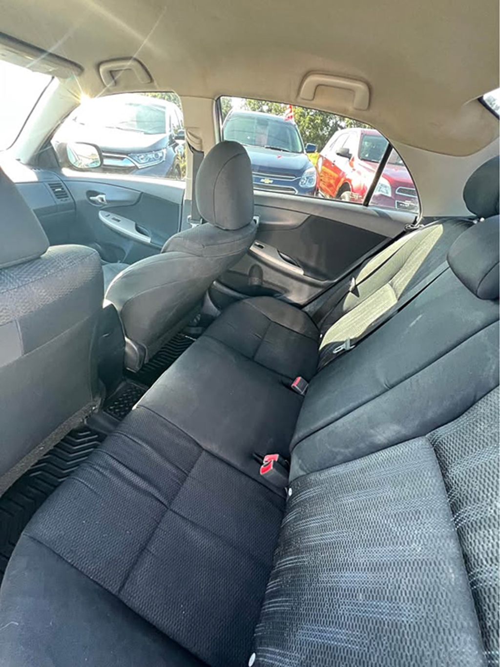 Additional photo of vehicle.