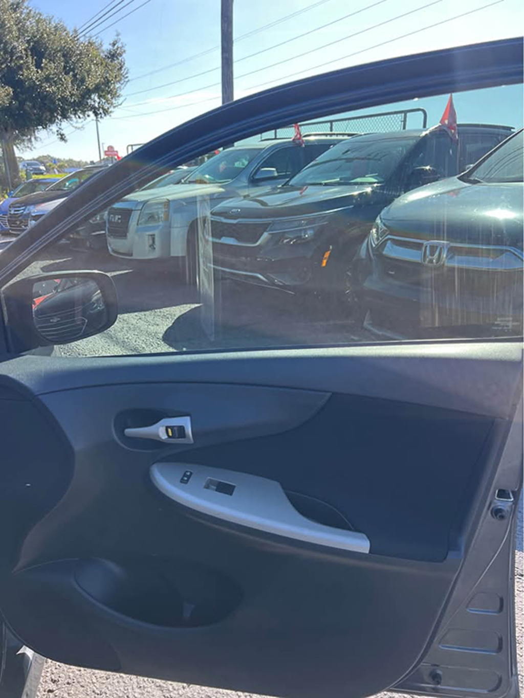 Additional photo of vehicle.