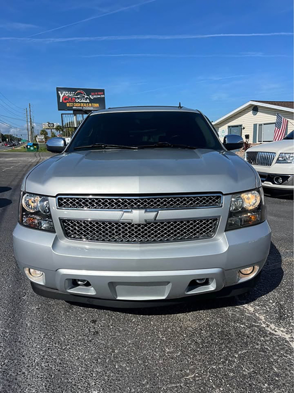 Additional photo of vehicle.