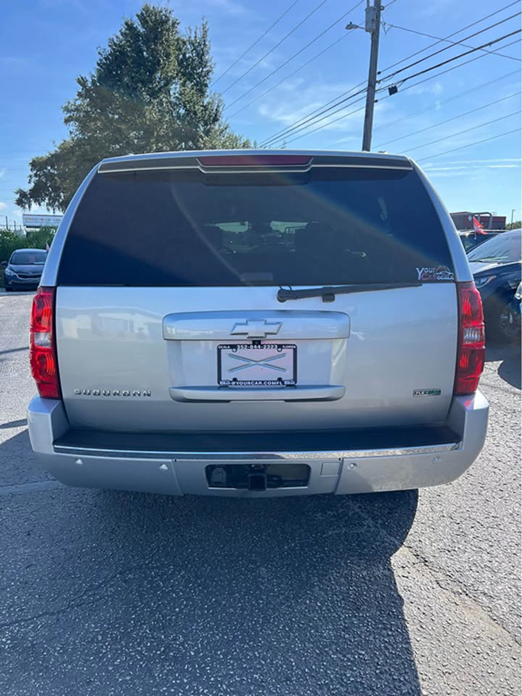 Additional photo of vehicle.
