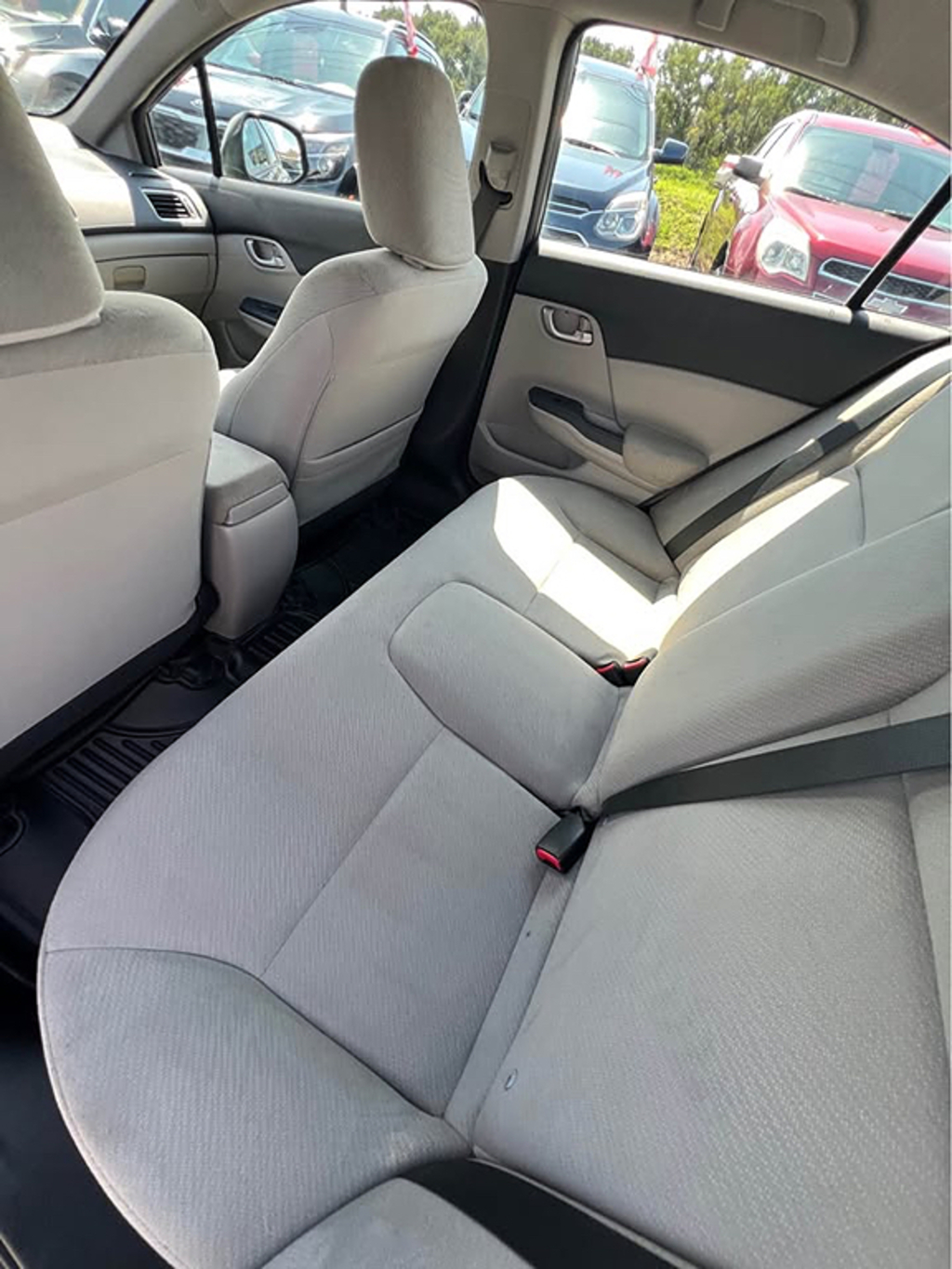 Additional photo of vehicle.